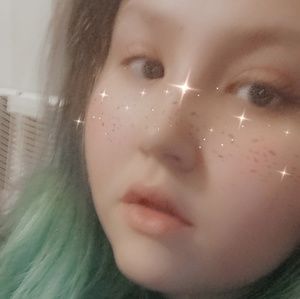 Meet your Posher, Tabitha